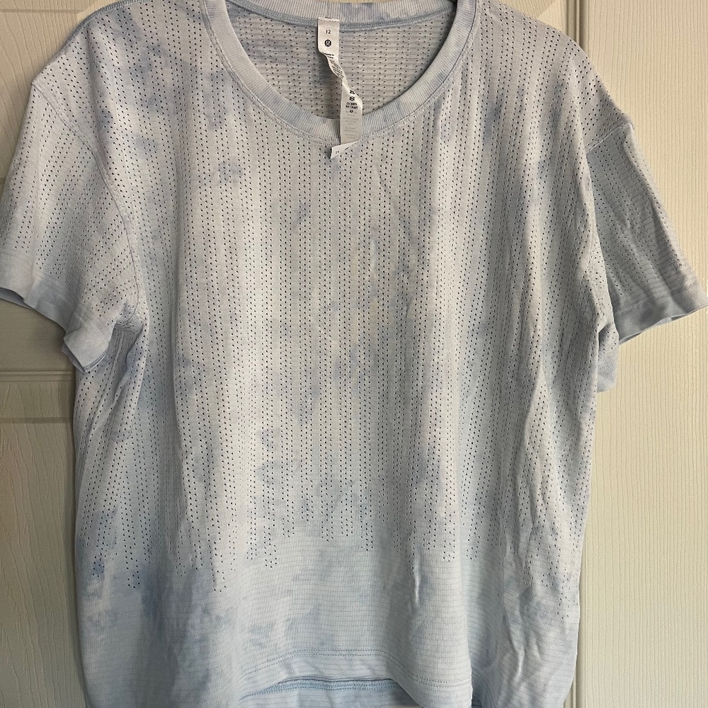 Lululemon Train to Be Short Sleeve